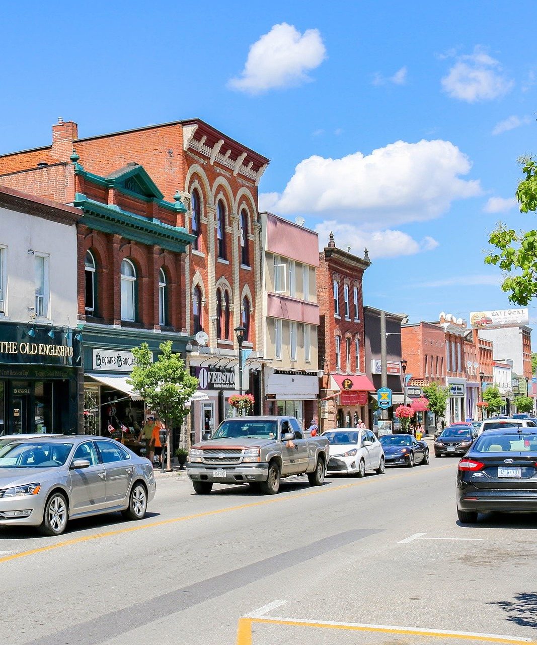 Image of downtown storefronts 